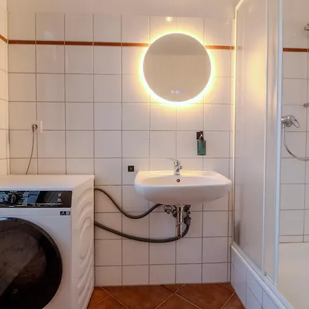 Apartman Zentral & Ruhig - Stadt, Elbe Und Nebenan *
